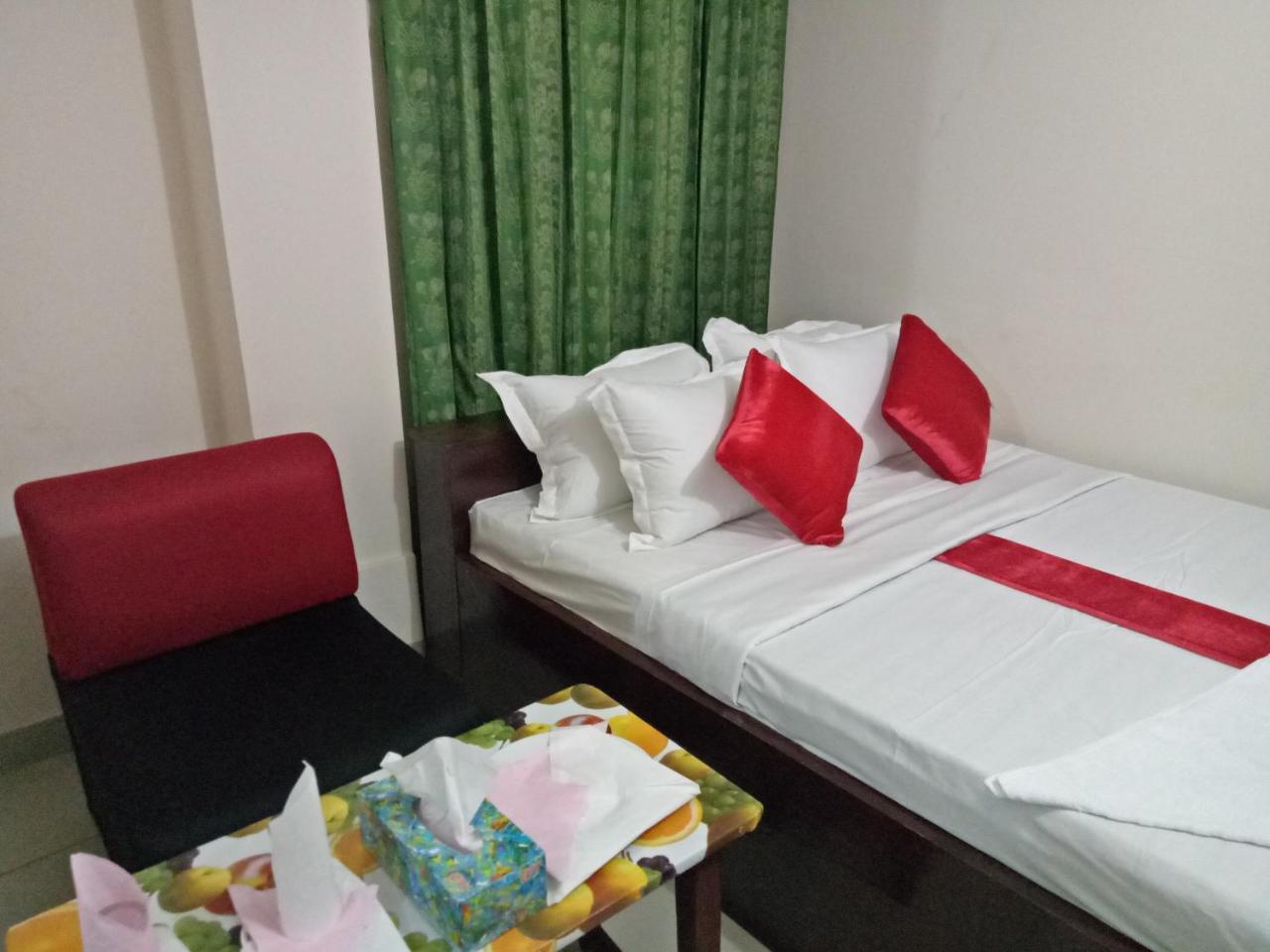 Hotel The Sylhet Int Дакка Экстерьер фото